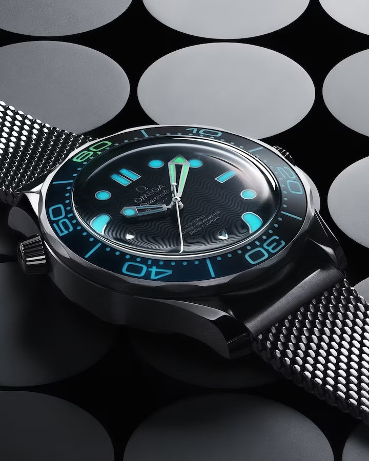 Relógio Seamaster Diver 300M 42mm James Bond 60th anniversary