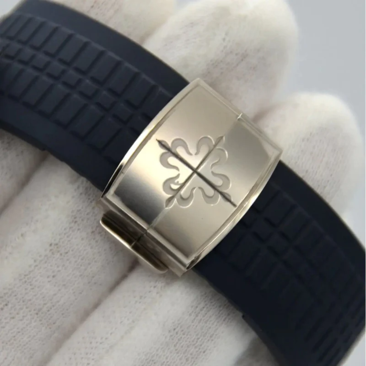Relógio Nautillus 42.2 mm c/Pulseira de Borracha