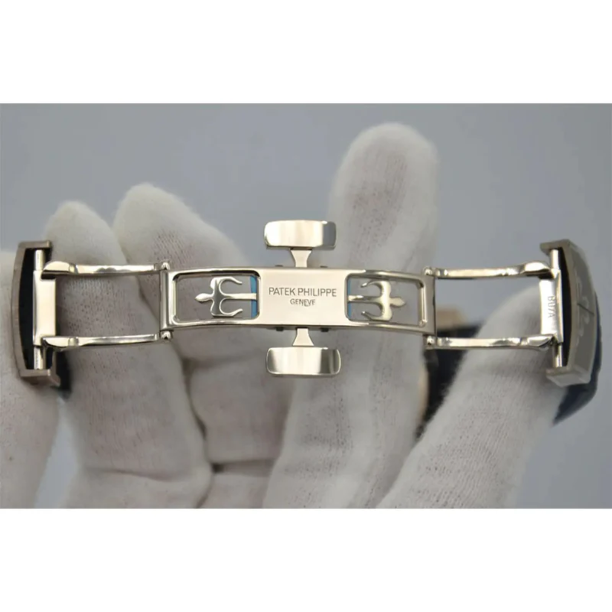 Relógio Nautillus 42.2 mm c/Pulseira de Borracha